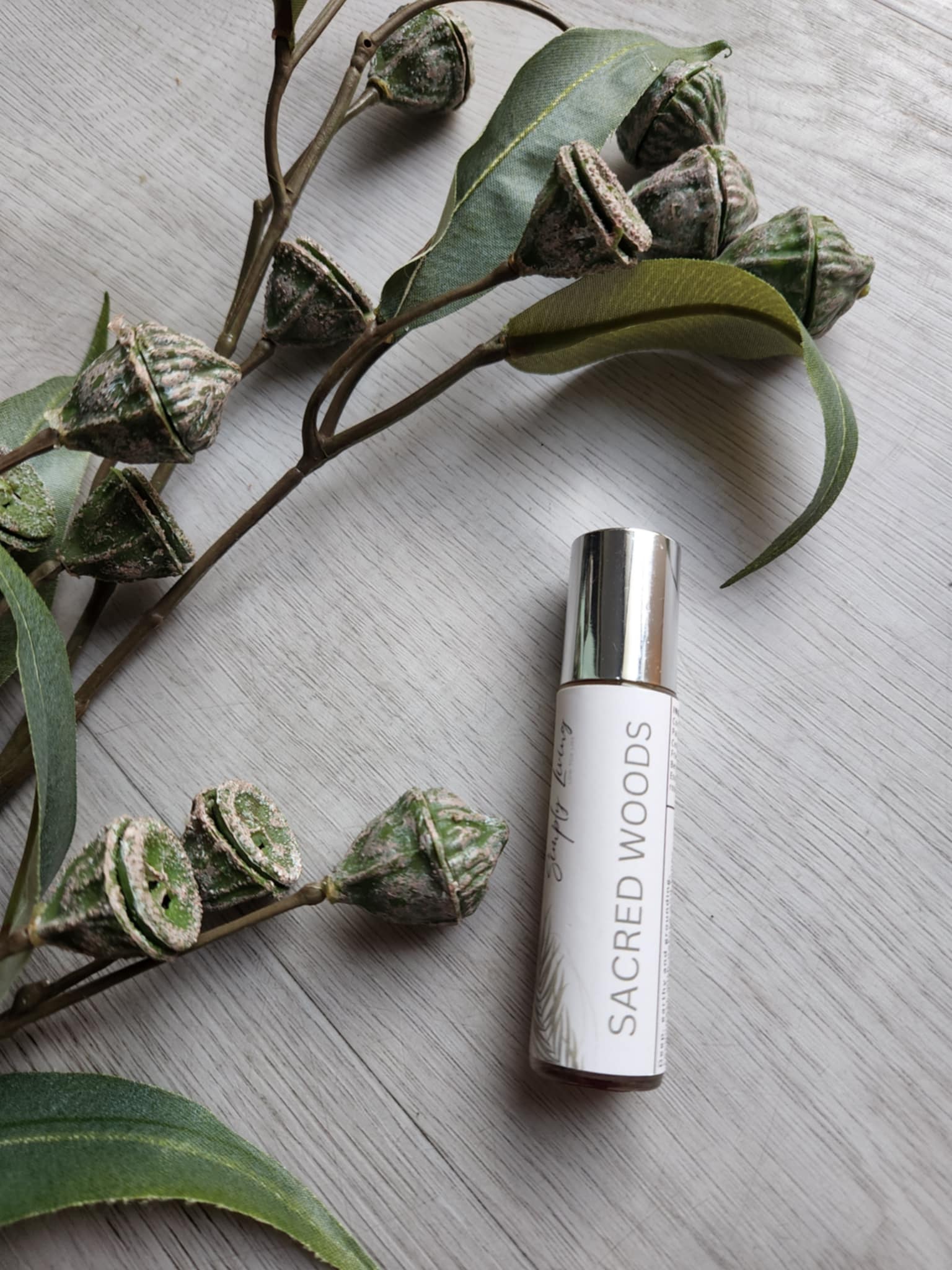 Natural woodsy and earthy scented  essential oil perfume roller handmade by SimplyLiving in Ausralia